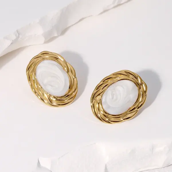 304 Stainless Steel Geometric PVD Coated 18K Real Gold Plated 18K Gold Retro French Style Simple Style Waterproof Non Tarnish Plating Ear Studs