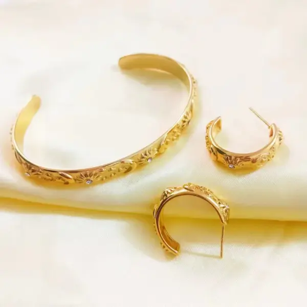 PVD Coated 18K Gold Plated Real Gold Plated Sun Star Moon 304 Stainless Steel Retro Waterproof Non Tarnish Bracelets Earrings