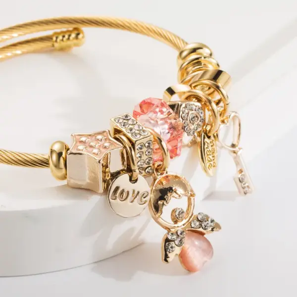 Wholesale PVD Coated 14K Gold Plated Key 304 Stainless Steel Casual Vacation Classic Style Waterproof Non Tarnish 304 Stainless Steel Bangle