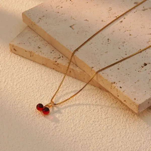 Wholesale 304 Stainless Steel Plastic Cherry Ion Plating (IP) 18K Gold Plated Sweet Simple Style Waterproof Non Tarnish Plating Regular Chain Pendant Necklace
