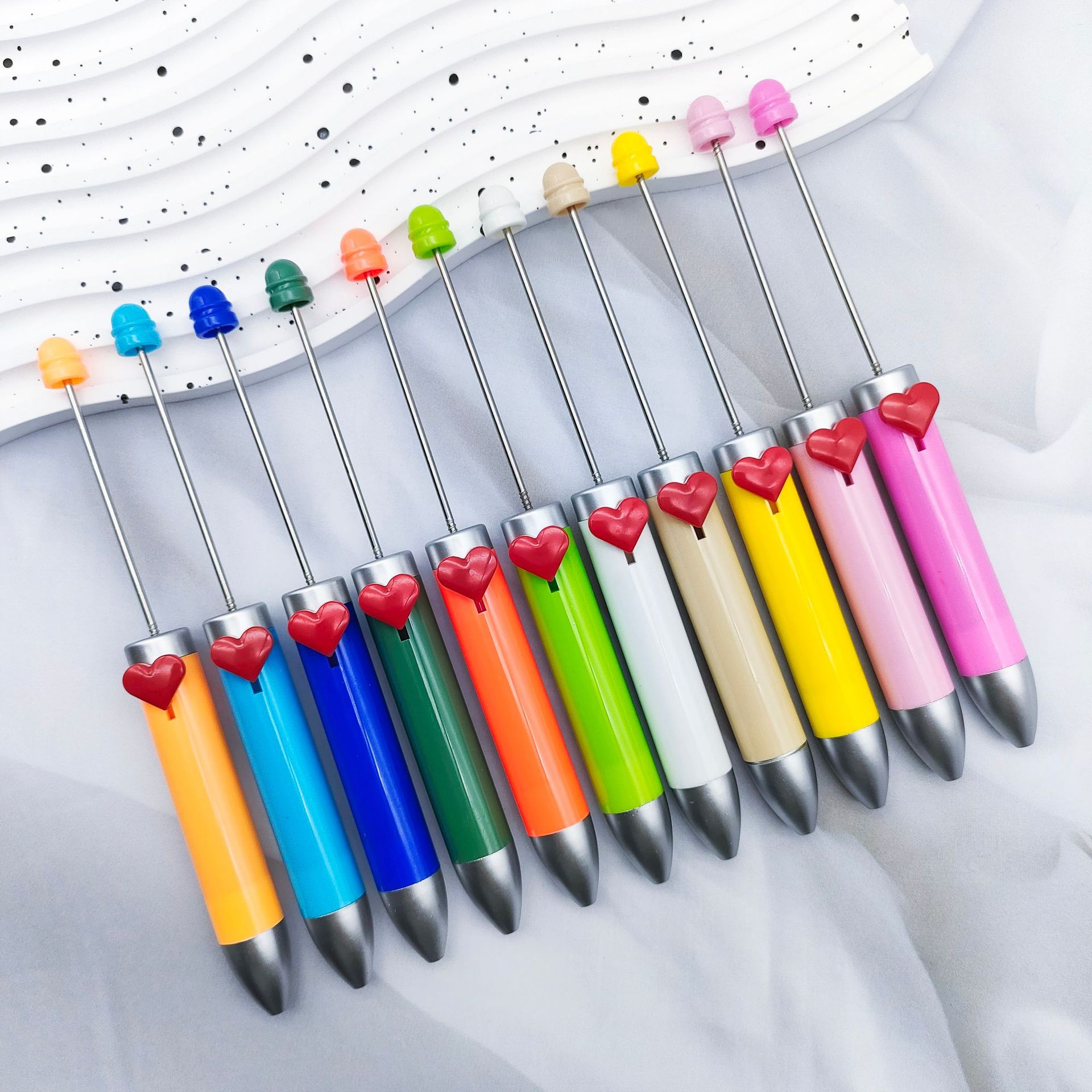 Wholesale in stock DIY love 7-color beaded pen able pen can be pressed to store refills for 7-color beaded pen