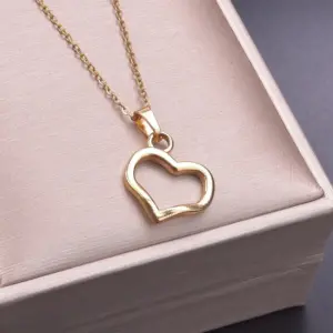 Gold Pendant Necklace