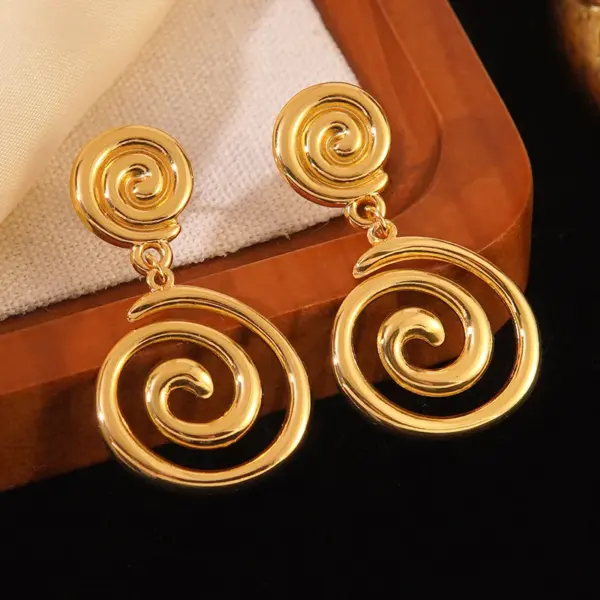 Elegant Sun Turbine Design Earrings Pair For Ladies Casual Wear Vacation Photography Stylish Geometric Pattern Stainless Steel