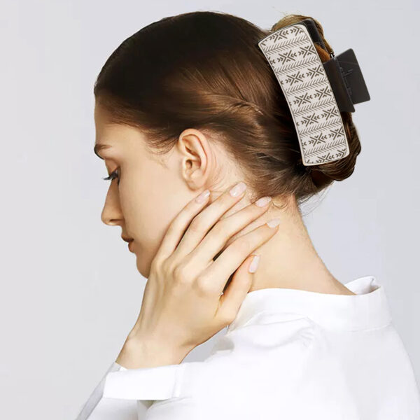 oly-0645e1b7f29242b39f08268a651ae027 Wholesale white leather square hair hairpin Hair Clips