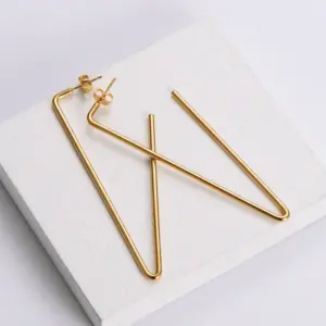 [Earrings] Triangle