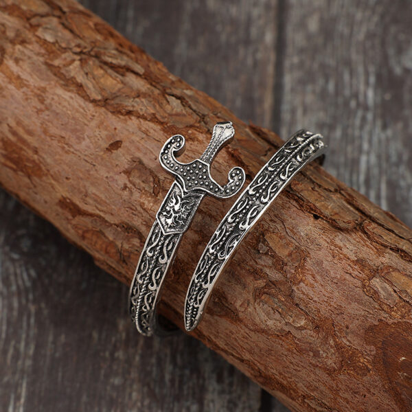 oly-06bd2cec440e0c57ff9b1b362f87745b Wholesale Vintage Gothic Snake Sword Bracelet