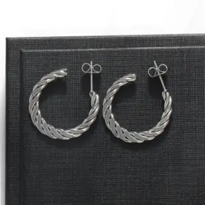 Silver / 2.1*3*23.2mm