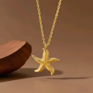 X053-Little Starfish-Necklace- Gold