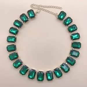 Hole / Green