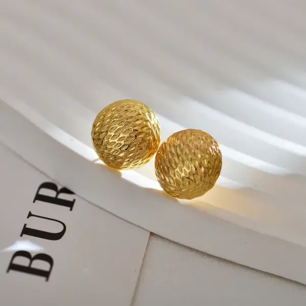 Wholesale 1 Pair Elegant Solid Color Pleated Titanium Steel Gold Plated Ear Studs