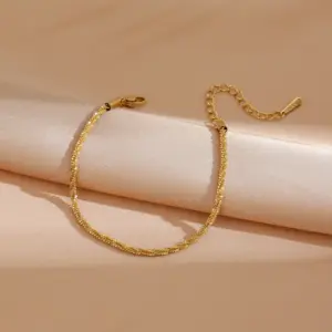 Qye214 Starry Bracelet / Gold