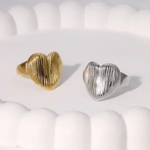 Wholesale PVD Coated Real Gold Plated 18K Gold Heart Shape 304 Stainless Steel Cute Simple Style IG Style Waterproof Non Tarnish Open Rings