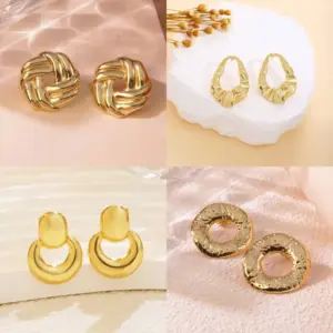 1 Pair French Style Classic Style Geometric Round Hollow Out 304 Stainless Steel Imitation Gold Electroplating Ear Studs