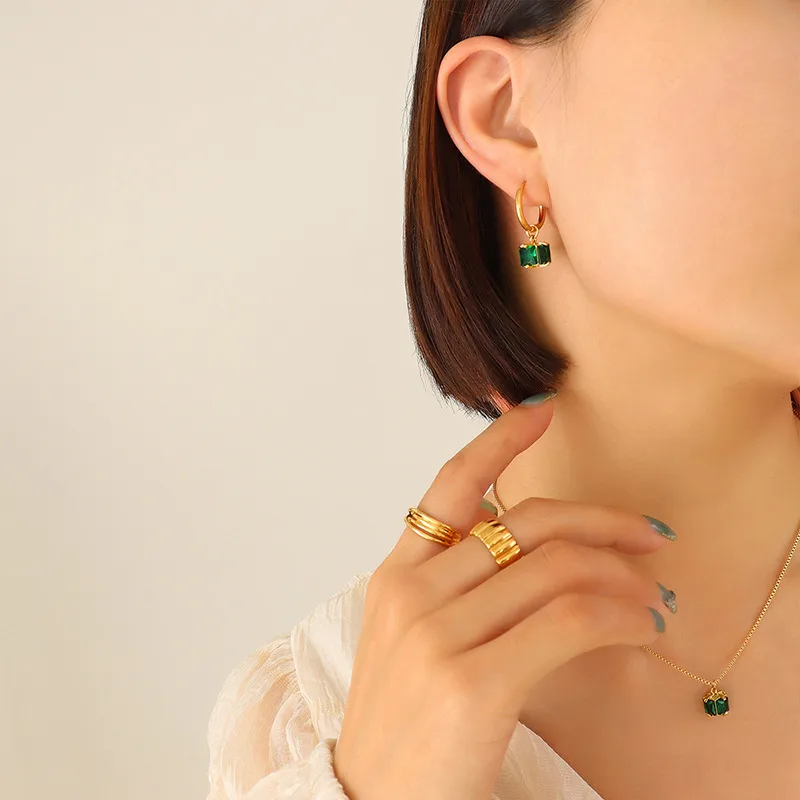 Wholesale PVD Coated Real Gold Plated 18K Gold Geometric 304 Stainless Steel Retro Waterproof Non Tarnish Earrings Necklace
