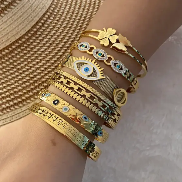 Wholesale PVD Coated 18K Gold Real Gold Plated Devil'S Eye Stainless Steel Vintage Style Luxurious Waterproof Non Tarnish 304 Stainless Steel Bangle