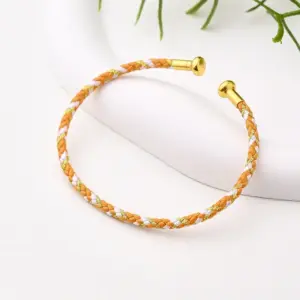 Adjustable Bracelet (Orange & White & Gold) / 3mm (Inner Diameter: 60x45mm) / 1 Strand/Package
