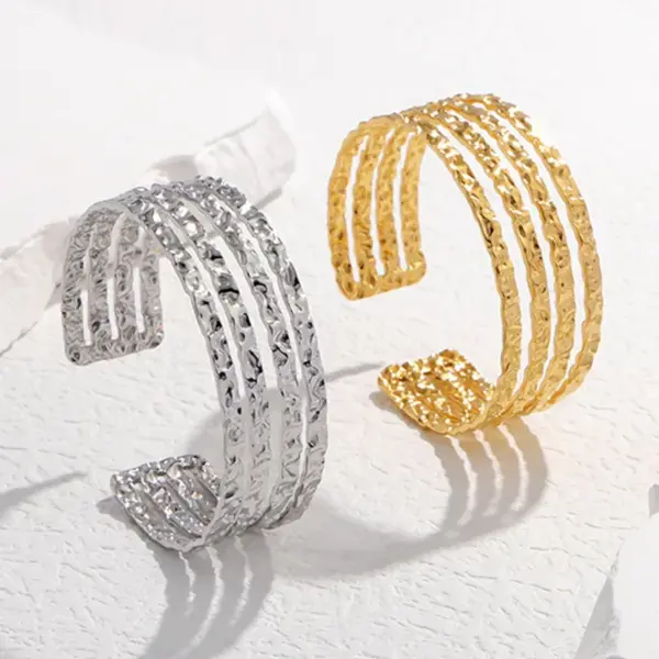 Fashion C Shape 304 Stainless Steel 18K Gold Plated Stainless Steel Bracelets In Bulk