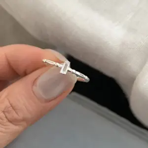 JZ1259 / Adjustable Opening