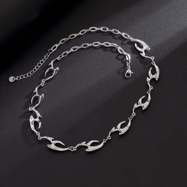 Wholesale European and American fashion new irregular metal necklace men's fashion high-end stainless steel clavicle chain cross-border men's jewelry