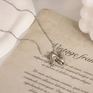 Silver / Letter N