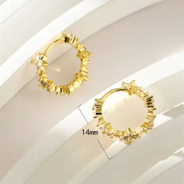 Wholesale 1 Pair Casual Simple Style Round Solid Color Plating Brass 18K Gold Plated Earrings