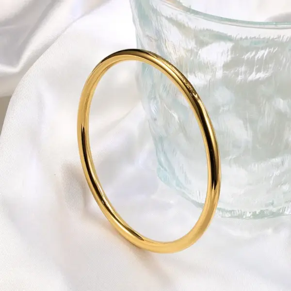 Wholesale PVD Coated 18K Gold Plated Real Gold Plated Solid Color Titanium Steel Casual Simple Style Waterproof Non Tarnish 304 Stainless Steel Bangle