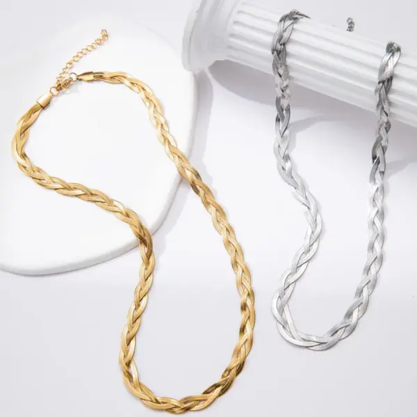 Wholesale Jewelry IG Style Simple Style Solid Color 304 Stainless Steel 18K Gold Plated Plating Stainless Steel Necklaces