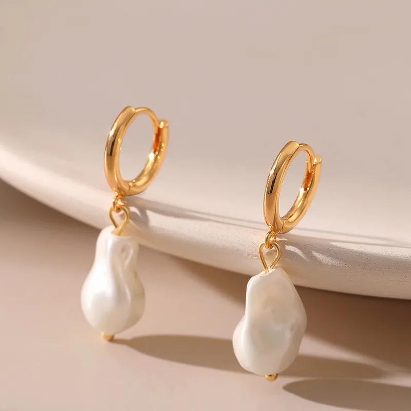 Wholesale 1 Pair Elegant Geometric Plating Copper 18k Gold Plated Earrings