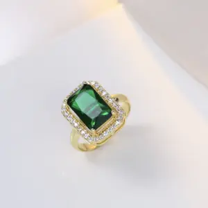 J0015 Emerald Ring