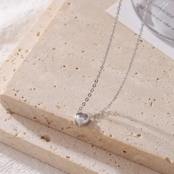 Wholesale Ion Plating (IP) 16K Gold Real Gold Plated Heart Shape 304 Stainless Steel Cute Hip-Hop Waterproof Non Tarnish 304 Stainless Steel Pendant Necklace