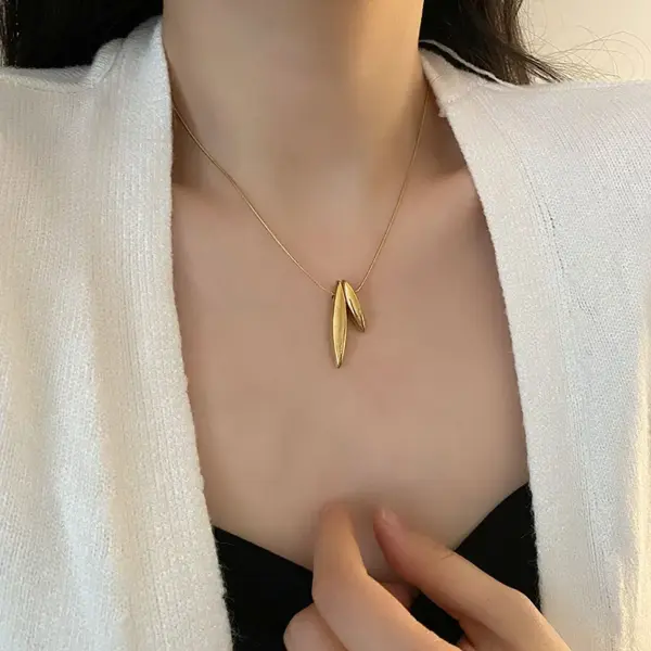 Wholesale 304 Stainless Steel Solid Color PVD Coated Real Gold Plated Simple Style Classic Style Commute Waterproof Non Tarnish Snake Chain Pendant Necklace