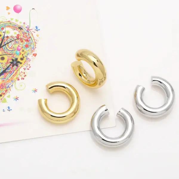 1 Pair Simple Style Round Plating Inlay Copper Zircon 18k Gold Plated Ear Cus