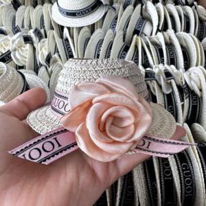 LBB-19 Pink Camellia Straw Hat / Labubu is wearable in its first, second, and third generations.