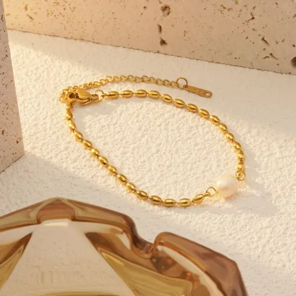 Wholesale 304 Stainless Steel Freshwater Pearl Geometric Ion Plating (IP) Pearl 18K Gold Plated Simple Style Classic Style Streetwear Waterproof Non Tarnish Inlay Jewelry Set