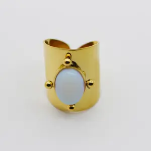 SR21012304W / One Size