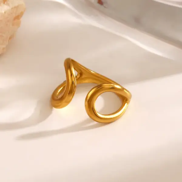 Wholesale Ion Plating (IP) 18K Gold Plated Solid Color 304 Stainless Steel Simple Style Classic Style Waterproof Non Tarnish Open Rings