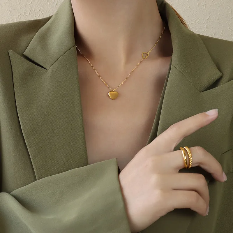 Wholesale PVD Coated Real Gold Plated 18K Gold Heart 304 Stainless Steel Waterproof Non Tarnish 304 Stainless Steel Necklace