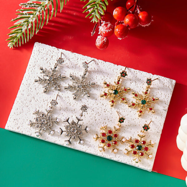 oly-0939805efd5bcf37c9b9c1cdaa0ae618 Wholesale Christmas Snowflake Earrings Women's Fashion All-match Diamond Pearl Christmas Elements Autumn and Winter Earrings