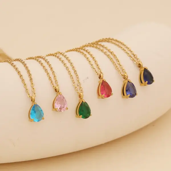 Wholesale PVD Coated 18K Gold Real Gold Plated Water Droplets 304 Stainless Steel Simple Style Commute Waterproof Non Tarnish 304 Stainless Steel Pendant Necklace