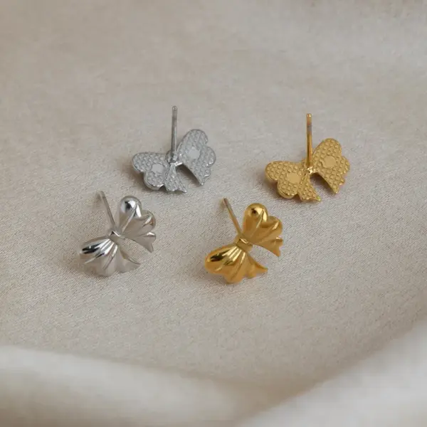 Wholesale PVD Coated Real Gold Plated 18K Gold Bow Knot 304 Stainless Steel Vacation Simple Style Waterproof Non Tarnish Ear Studs