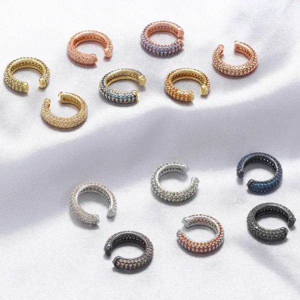 Wholesale 1 Piece Elegant Luxurious Shiny C Shape Plating Inlay Copper Zircon 18k Gold Plated Ear Cuffs