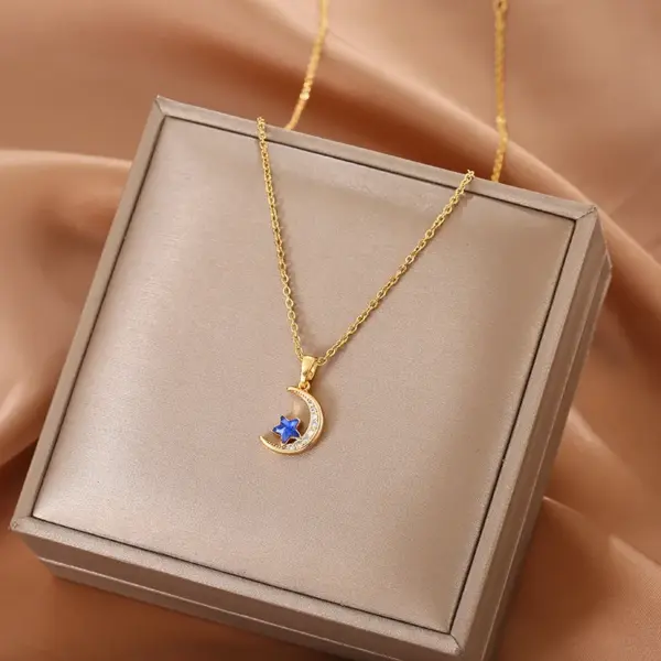 Fashion Round Titanium Steel Inlay Zircon Pendant Necklace