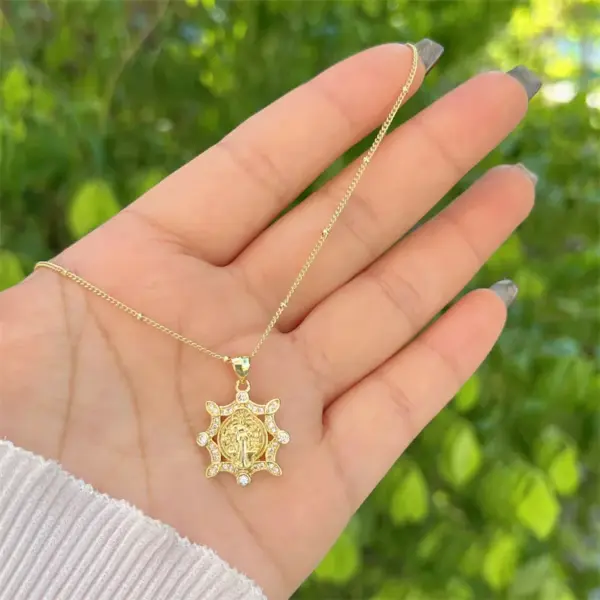 Wholesale Copper 18K Gold Plated Inlay Virgin Mary Zircon Pendant Necklace