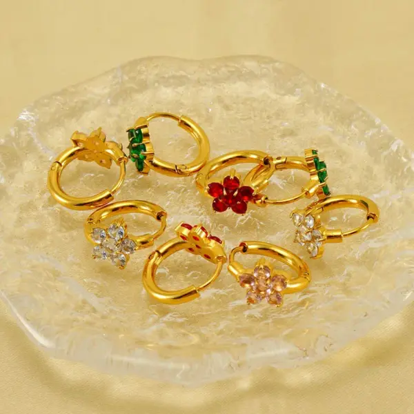 Wholesale PVD Coated 18K Gold Plated Flower 304 Stainless Steel Elegant Retro Waterproof Non Tarnish Earrings