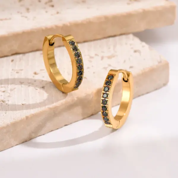Wholesale PVD Coated Real Gold Plated 14K Gold Round 304 Stainless Steel Elegant Waterproof Non Tarnish 304 Stainless Steel Hoop Earrings