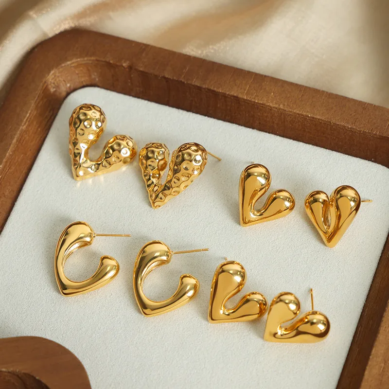 Wholesale 304 Stainless Steel Heart Shape PVD Coated 18K Gold Plated Real Gold Plated 18K Gold Streetwear Waterproof Non Tarnish Plating Gold Ear Stud