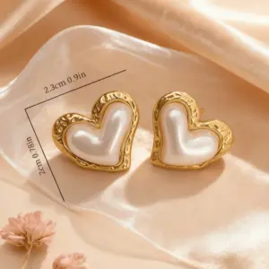 Gold Pearl Earrings2