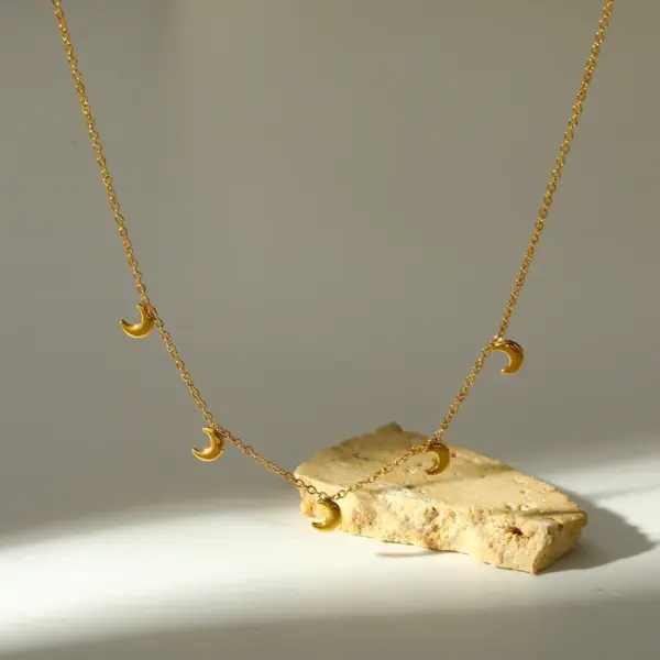 Wholesale Trillion-cut Electroplated Necklace In 18K Gold Plated 304 Stainless Steel With Zircon And 0.03-0.05µm PVD Coating Side Chain