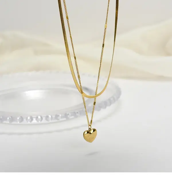 Wholesale Vacuum Plating Real Gold Plated 18K Gold Gold Plating Silver Plated Heart Shape 304 Stainless Steel Fashion Waterproof Non Tarnish Titanium Steel Layered Necklaces