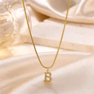 Gold / Letter B